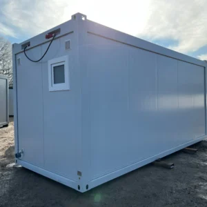 Modulo Sanitario 6×2,44 m con 5 WC